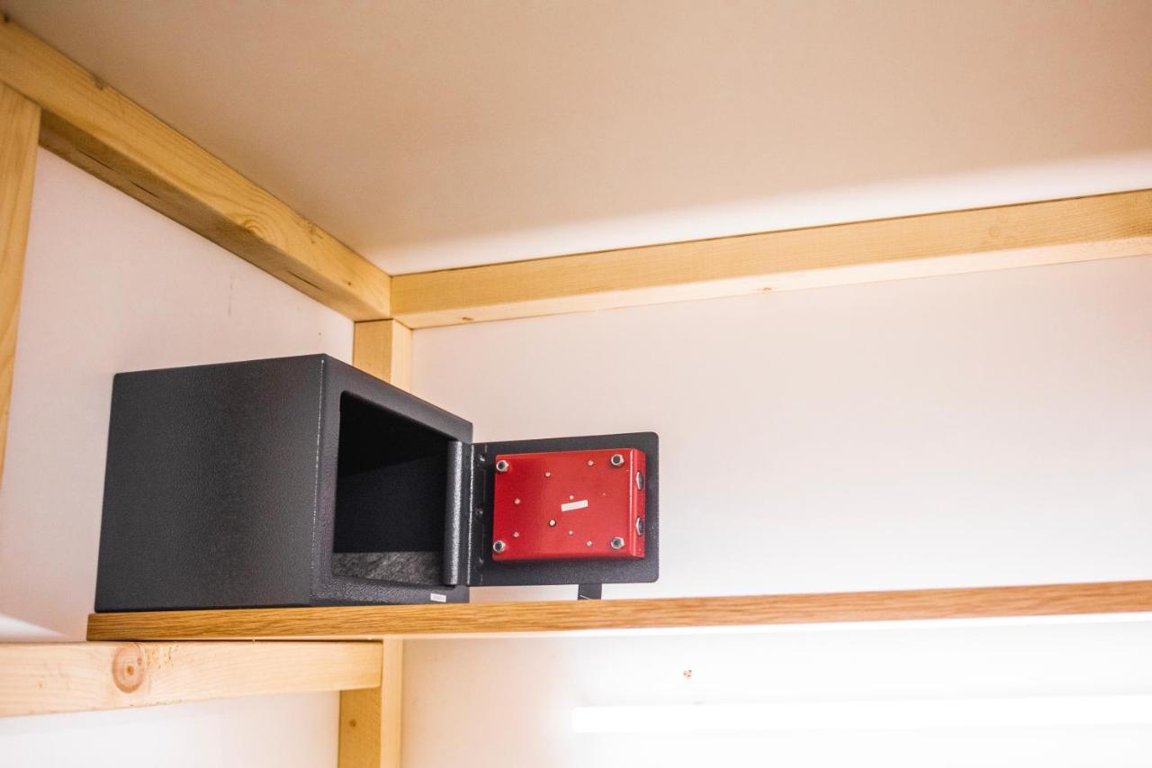 Capsule Hostel Logistic ヴィリニュス エクステリア 写真
